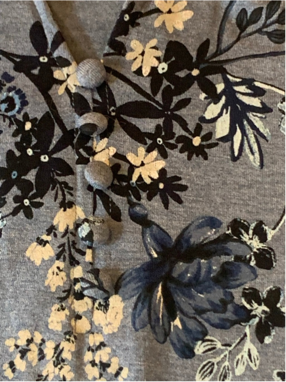 Liz Claiborne Top Medium Blue and White Floral Lace Sleeve Detail - Picture 3 of 7